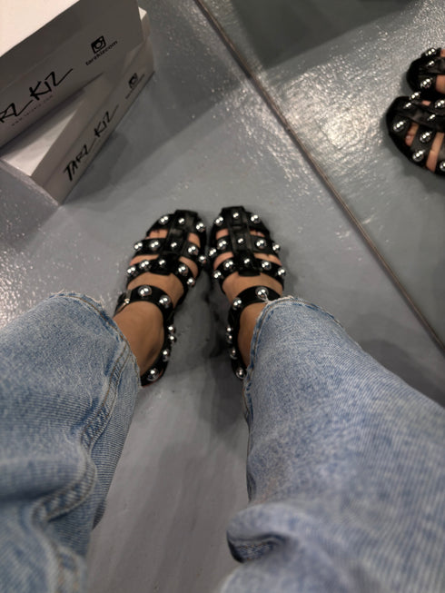 ZONE SİYAH SANDALET